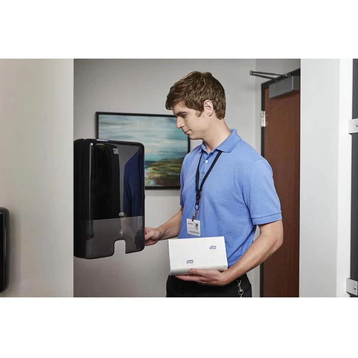 Tork Papierhandtücher Xpress Universal, 150388, H2, 2-lagig, Interfold-Falz 21x24 Cm, 4740 Stück, Blau 2 Tork Papierhandtücher Xpress Universal, 150388, H2, 2-lagig, Interfold-Falz 21x24 Cm, 4740 Stück, Blau - Image 2